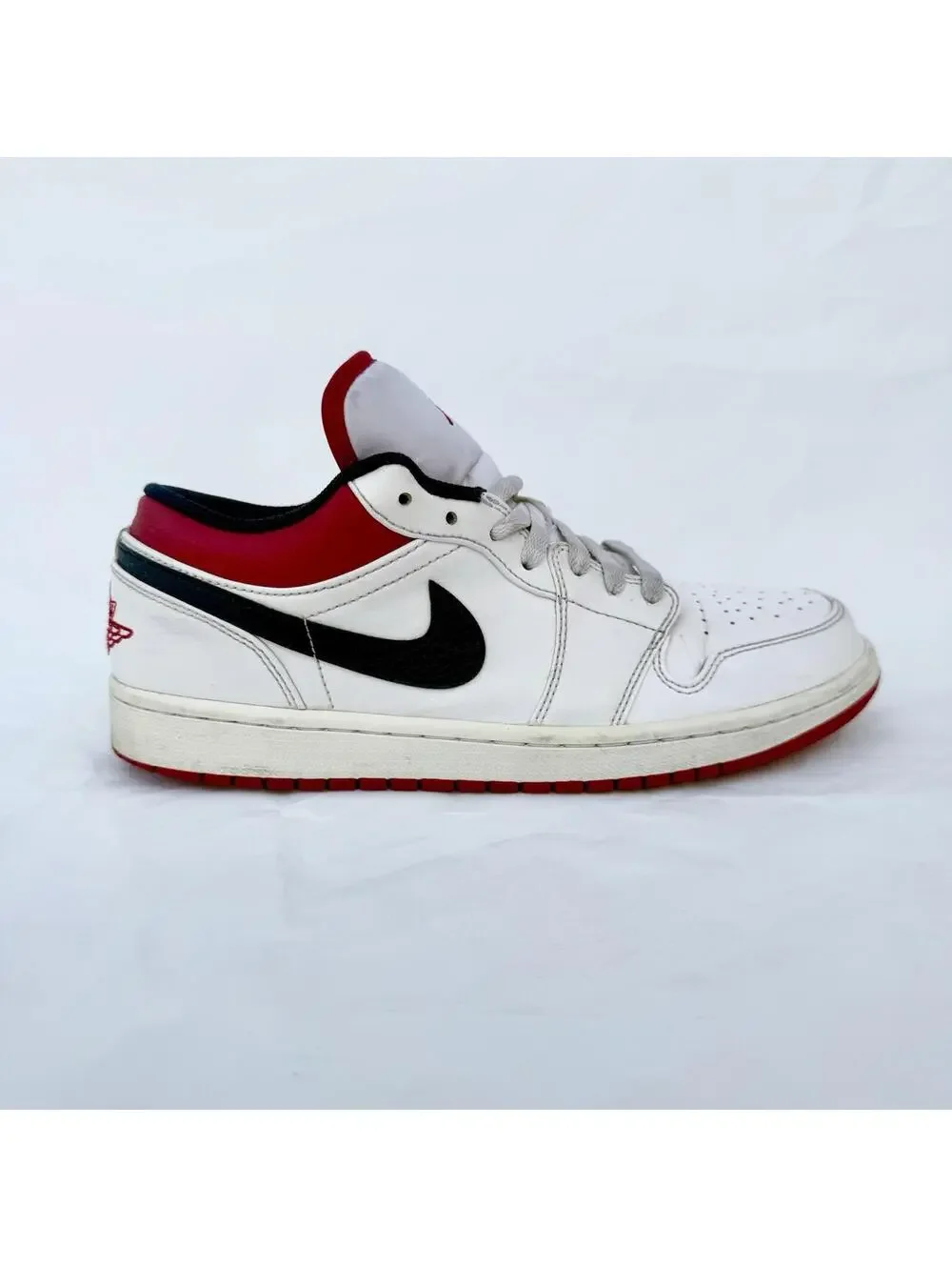 Nike Air Jordan 1 Low White University Red Black Men's SIZE 9